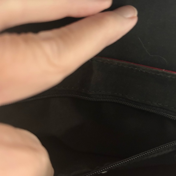 Amanda Smith Glossy Burgundy/Red Purse & Short Handle $ Inside Pocket, Beige - Picture 11 of 13